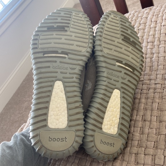 Adidas Boost Yeezy’s! Casual, street style sneakers! RARE!!! - Picture 4 of 5